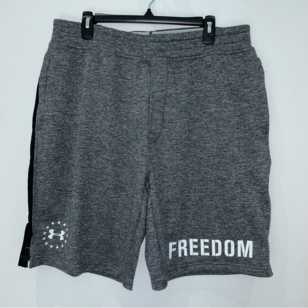 NWT Men’s Under Armour Exercise Shorts Size XL